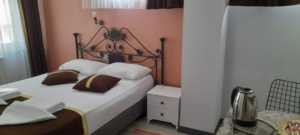 Двухместный номер Economy двуспальная кровать в Отель Emirhan inn