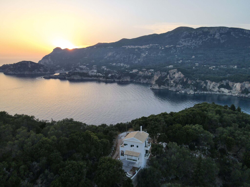 gallery_image_hidden_29