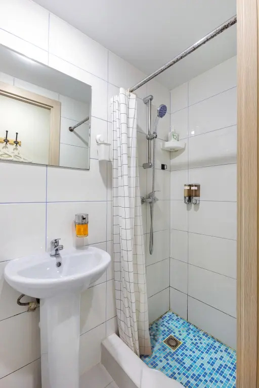 Отель Апартаменты Roomstay Шпалерная 3 Capsule #3 (Без Окна) в Санкт-Петербурге