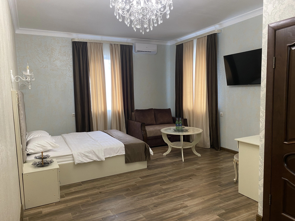 Standard Family room