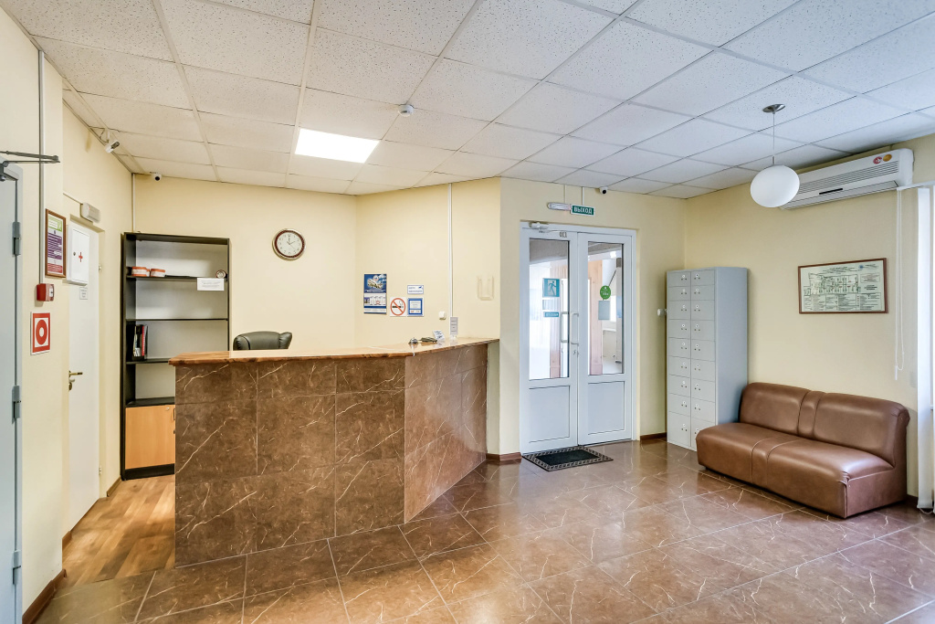 Lobby & Reception