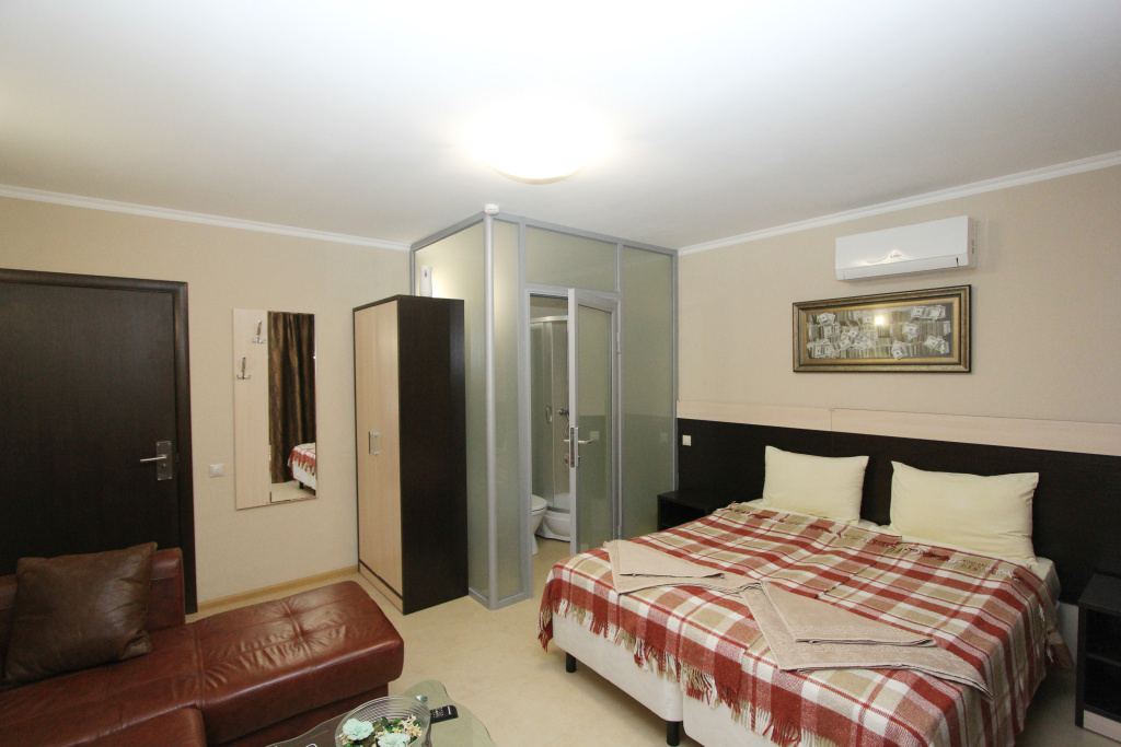 Hotel Dali Room Type - Superior Double Suite full double bed