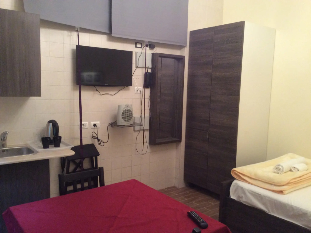 Economy Double room (full double bed)