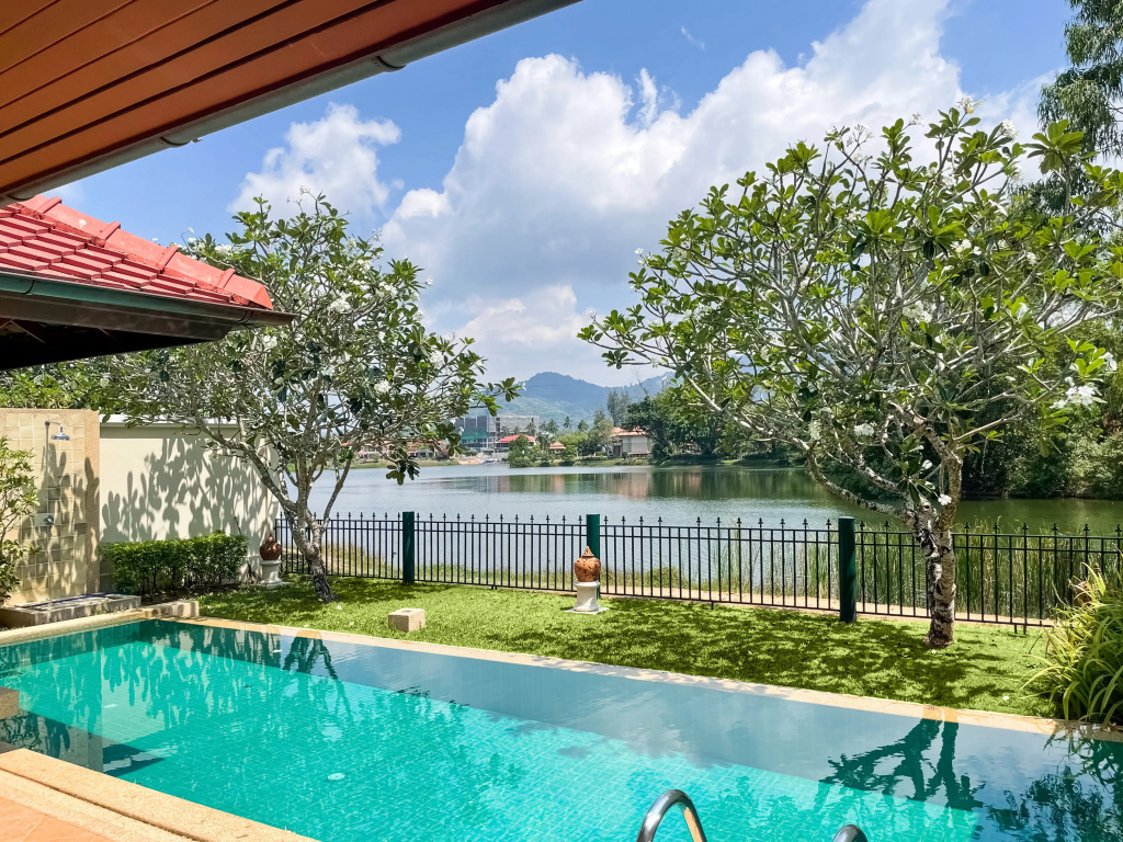 Laguna Cove S Tremya Spalniami Villa