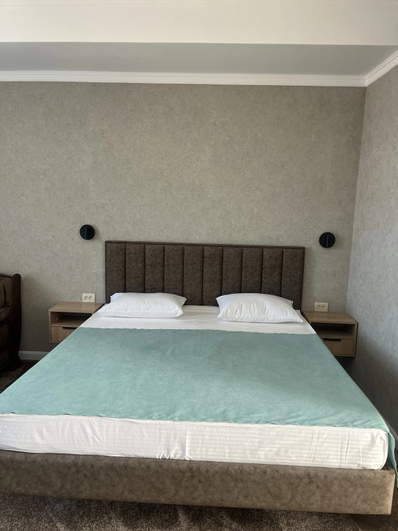 Четырёхместный номер Deluxe с балконом в Отель Столица