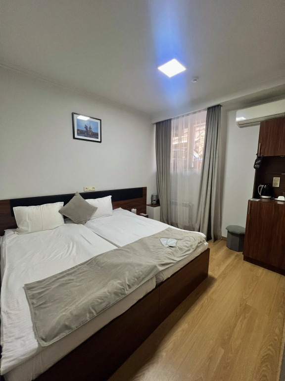 Отель Mashtots Hotel — фото