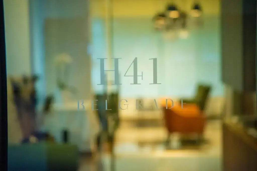 Отель H41 Luxury Suites — фото