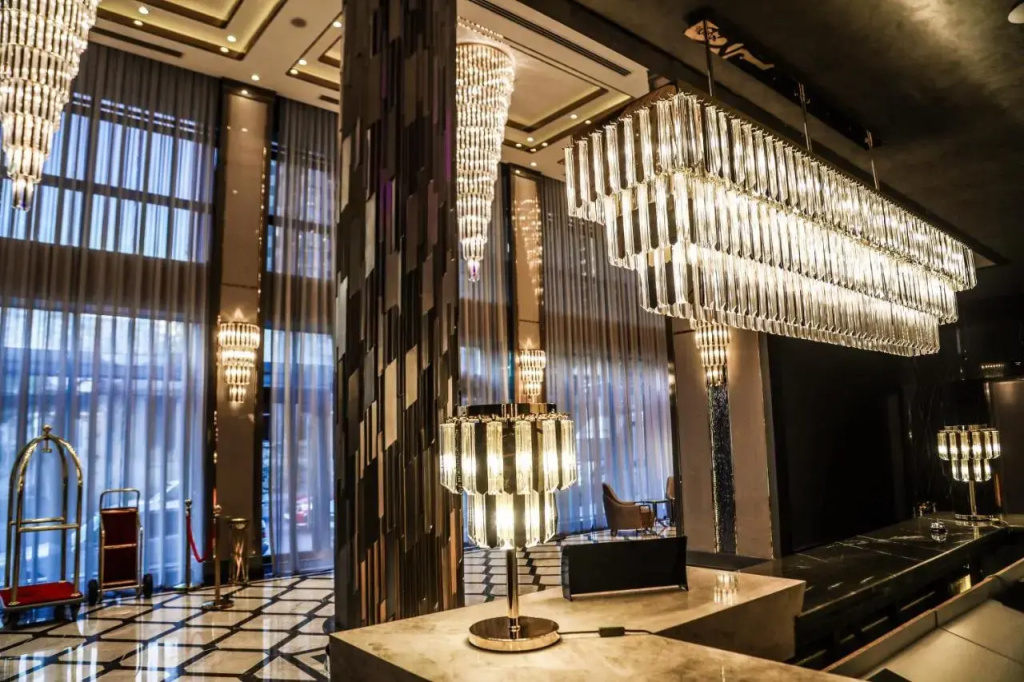 Lobby & Reception