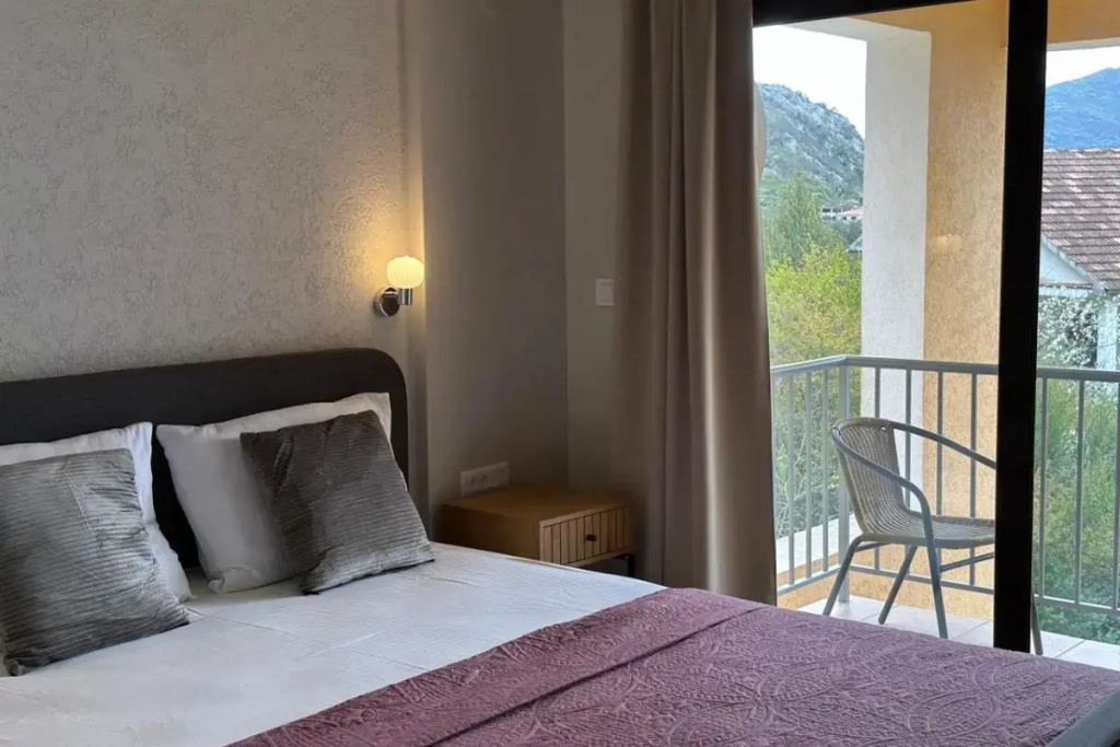 2 Bedrooms Apartment with balcony and with view
