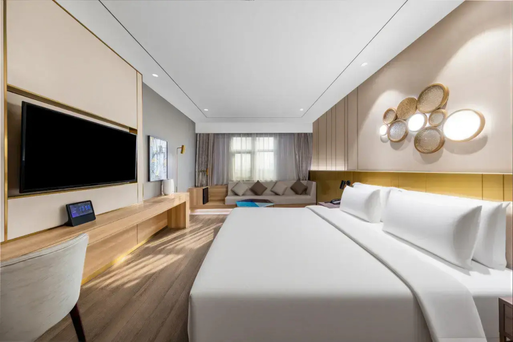 Deluxe Double room (full double bed)