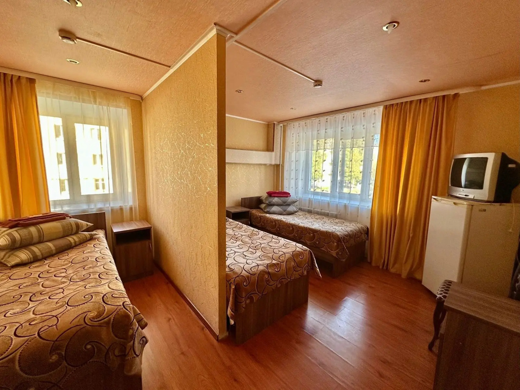 1 Bedroom 1st category Triple room with city view