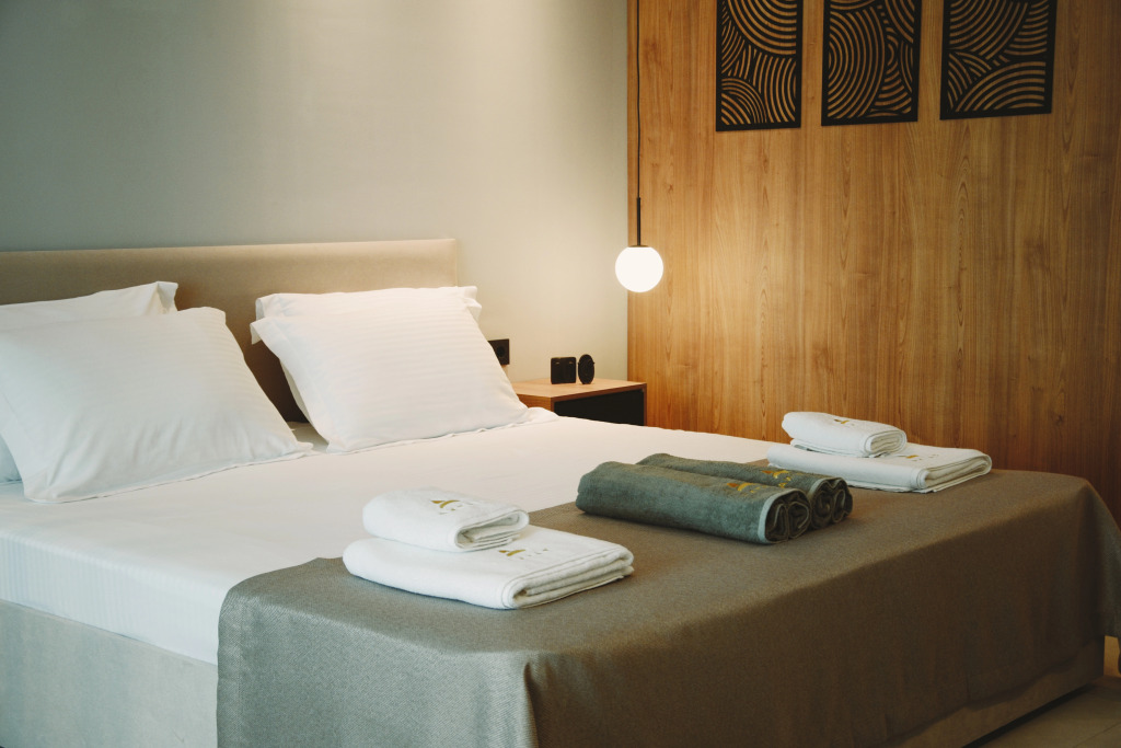 Полулюкс с балконом и с видом на море в Айтар Морские корпуса