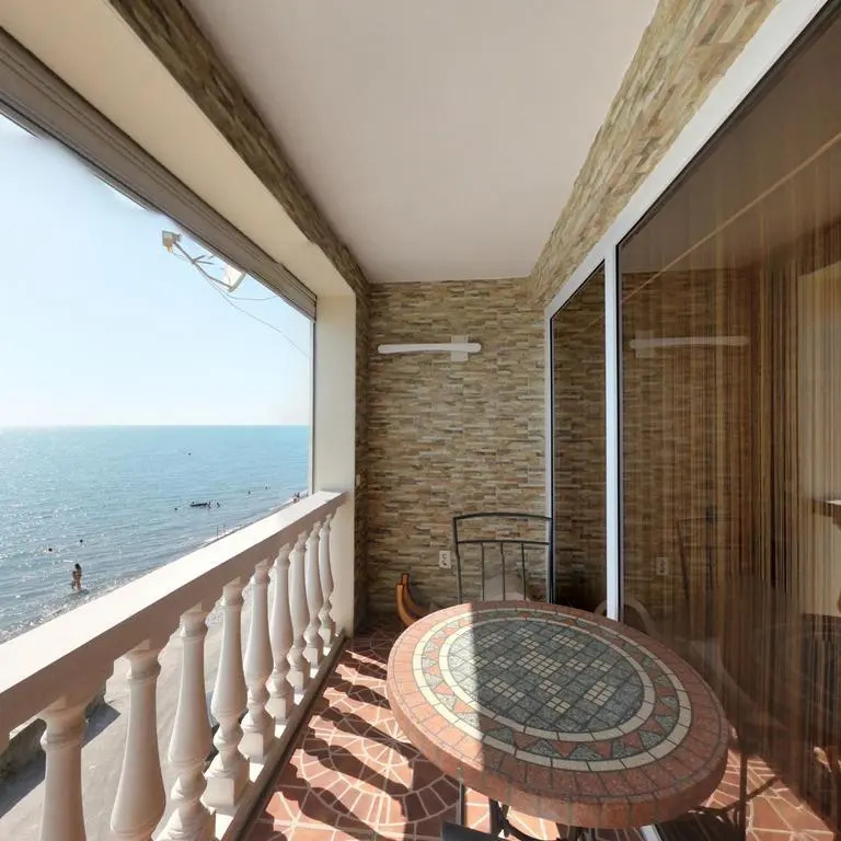 Deluxe Triple room with balcony and with sea view