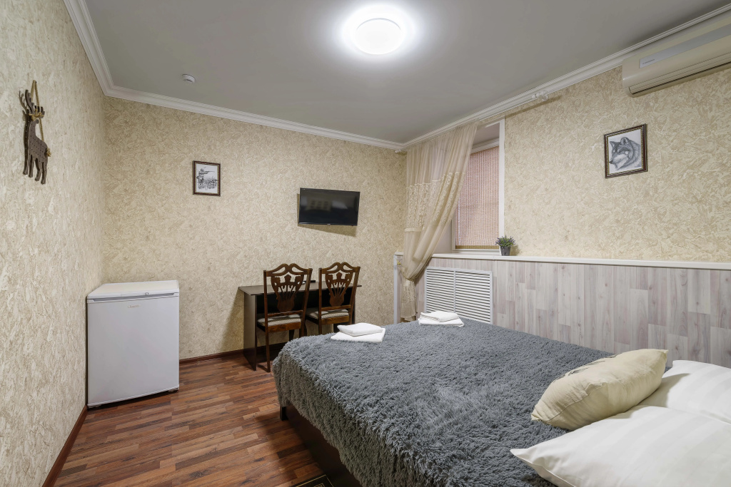 Avtorsky Shale Hotel Room Type - Double Junior Suite full double bed