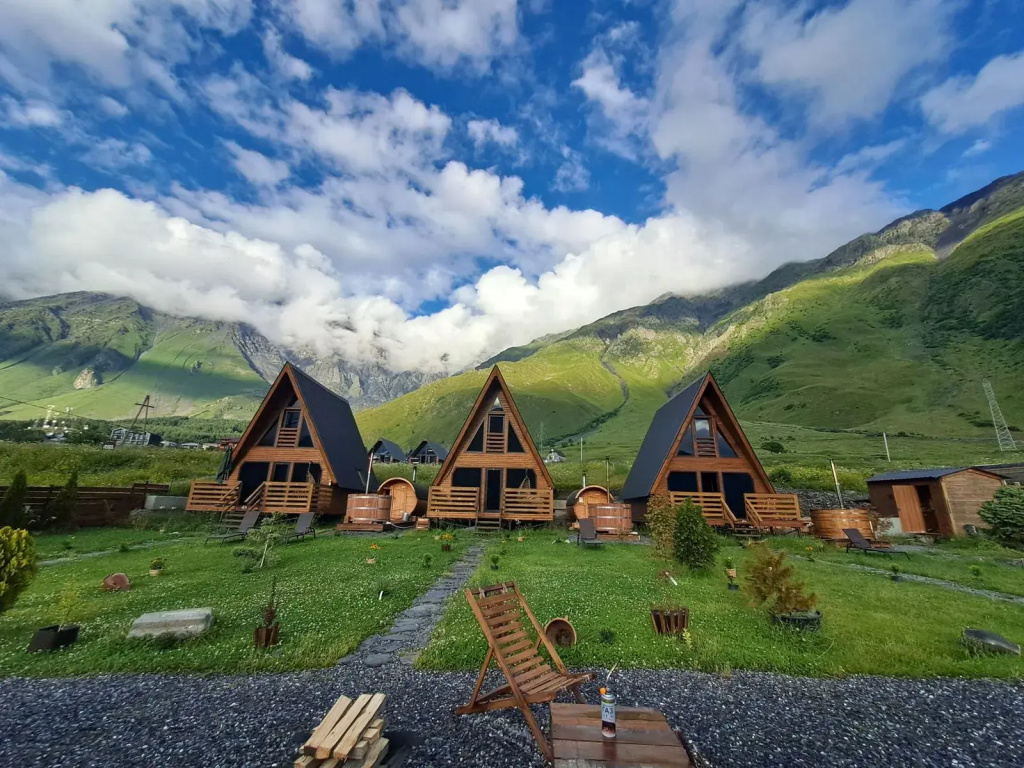 Chalet Kazbegi Spa Resort Cottages