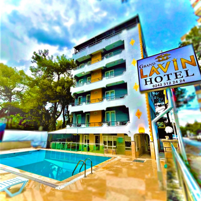 Grand LAVİN Hotel