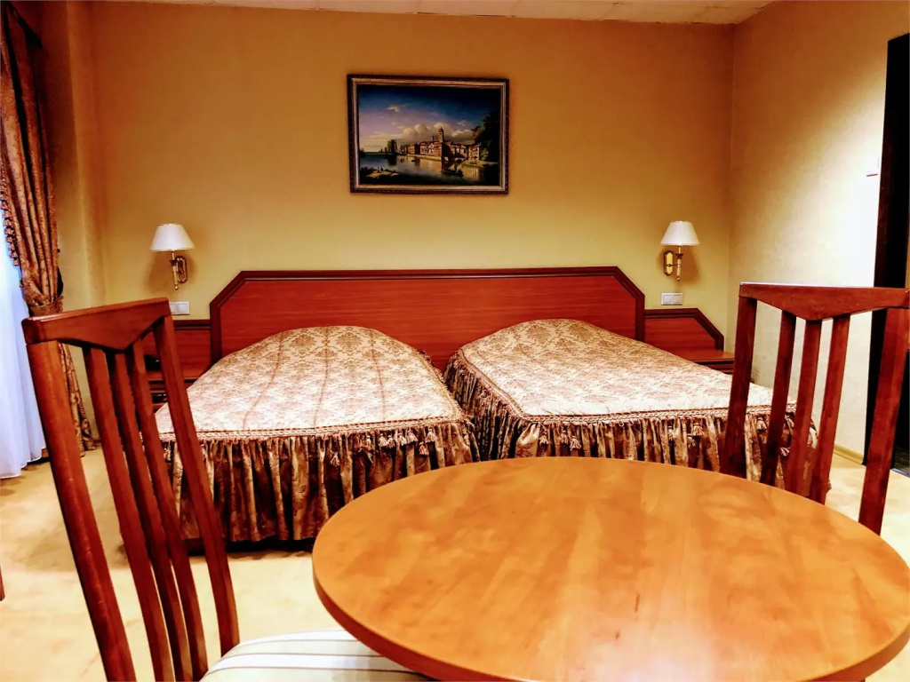 Double Suite (twin beds)