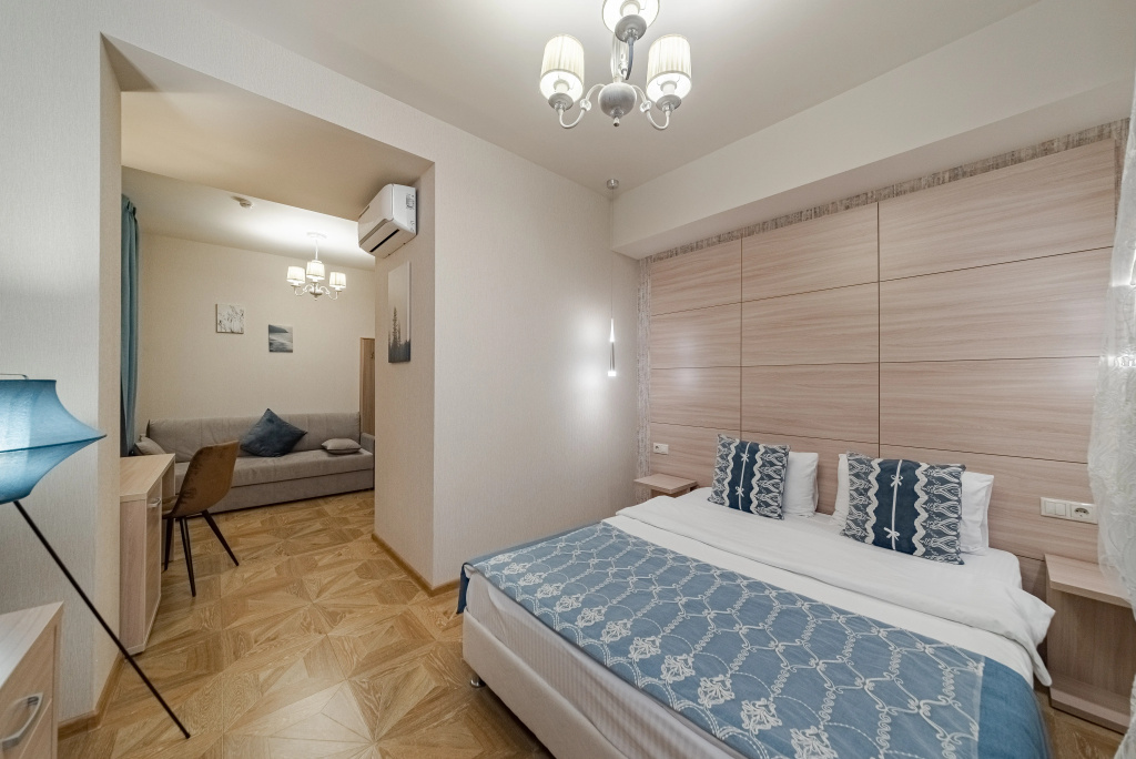 Dyuzhina Boutique-hotel Room Type - Business Double Suite full double bed