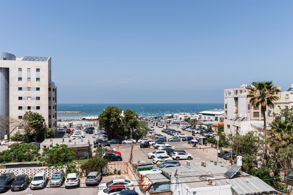 Blueground | Tel Aviv Port ID74 Apartments