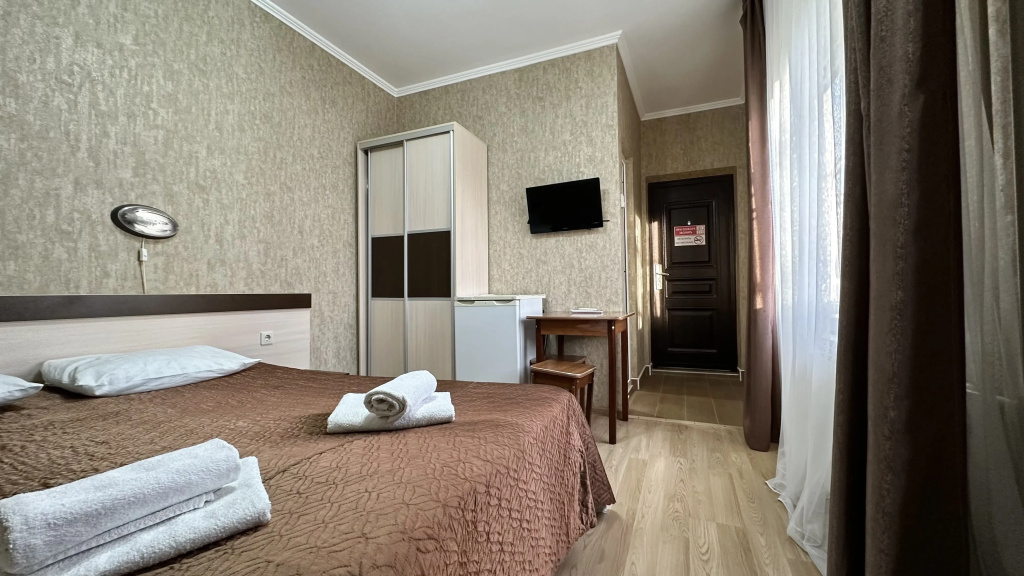 Superior Triple room with view