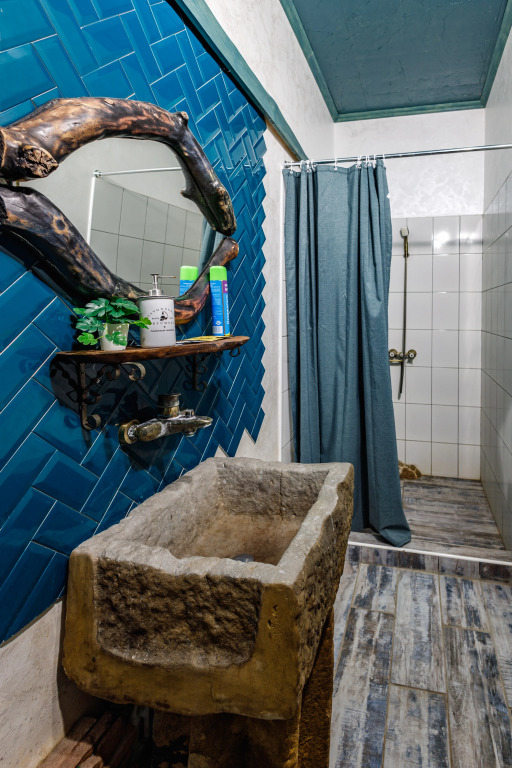 Двухместная Dugout Стандарт двуспальная кровать в Излучина