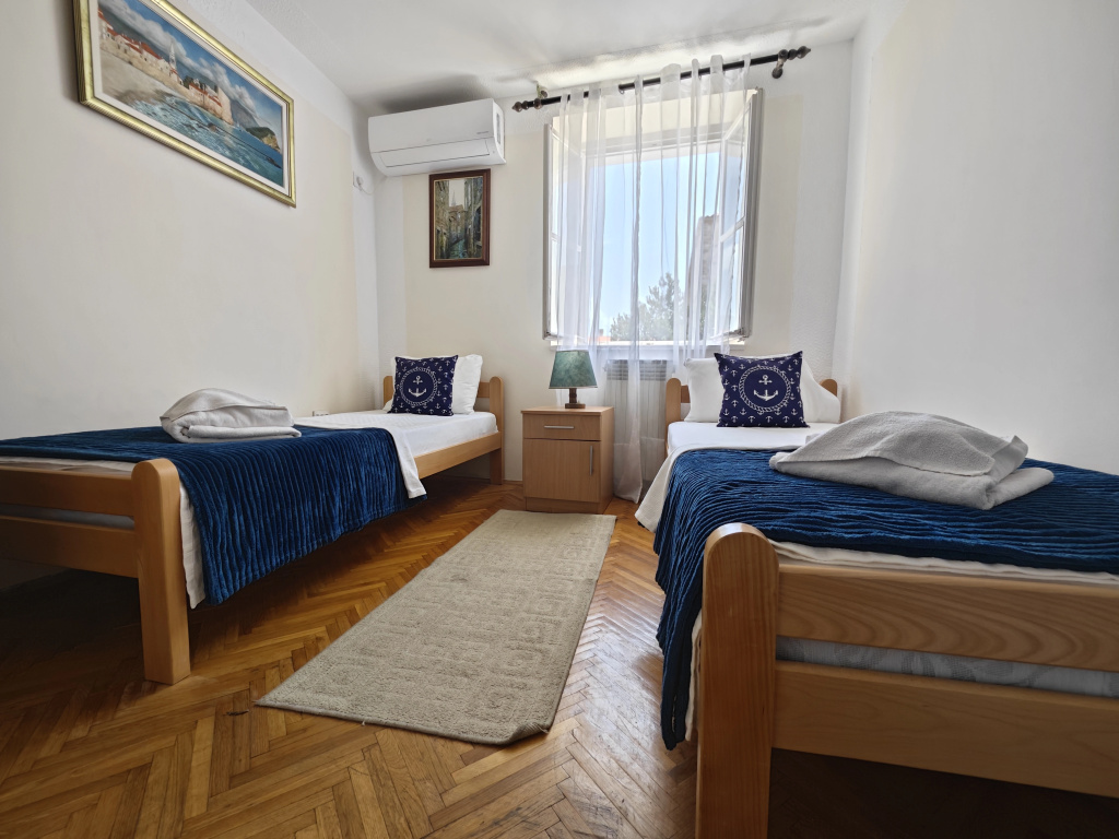 Standard Double room with view (twin beds)