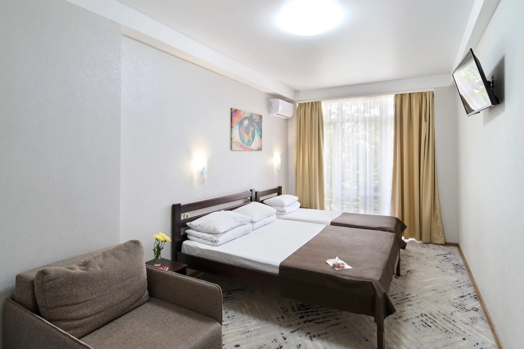 Standard Triple room with balcony or terrace