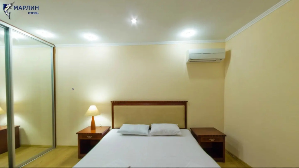 Premium Double Apartment beachfront (full double bed)