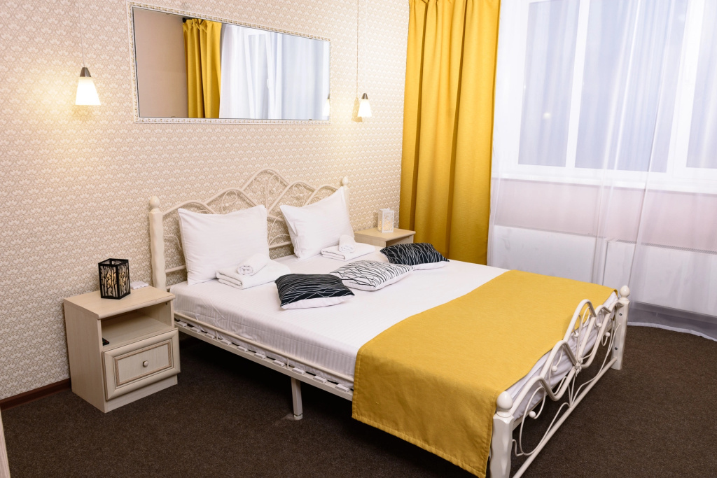 Double Junior Suite (full double bed)