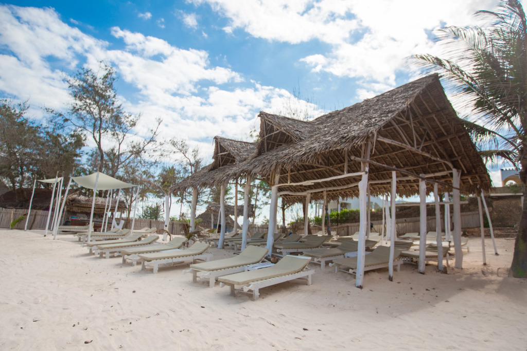 Курортный отель AHG Lion Beach Resort - фото 26