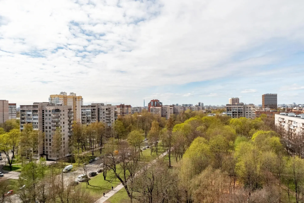 Отель Урбаника на Мужества — фото