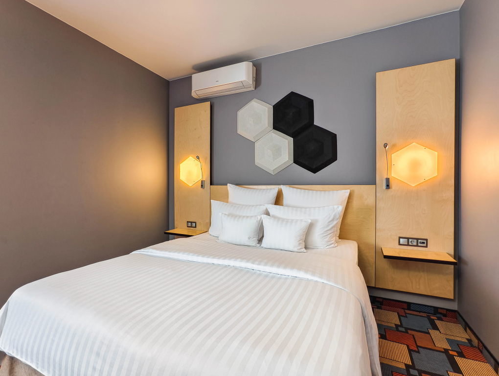 Dom Hotel Neo Room Type - Business Double room full double bed