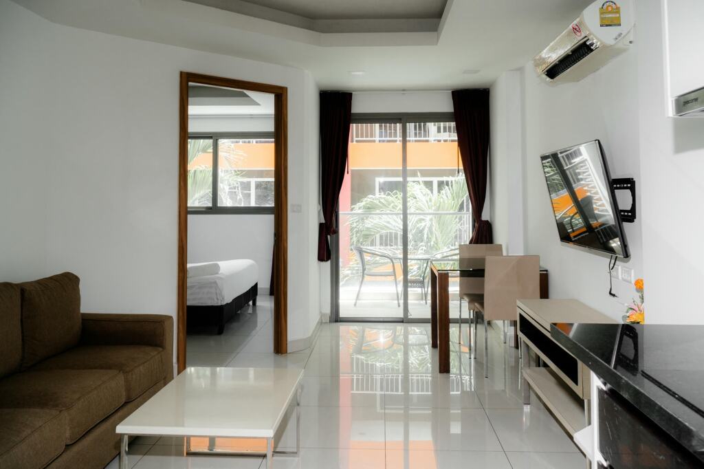 Апартаменты с 2 комнатами с балконом в Апарт-отель C-View Residence by Apartwell