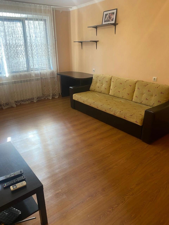 Квартира 8 — 2