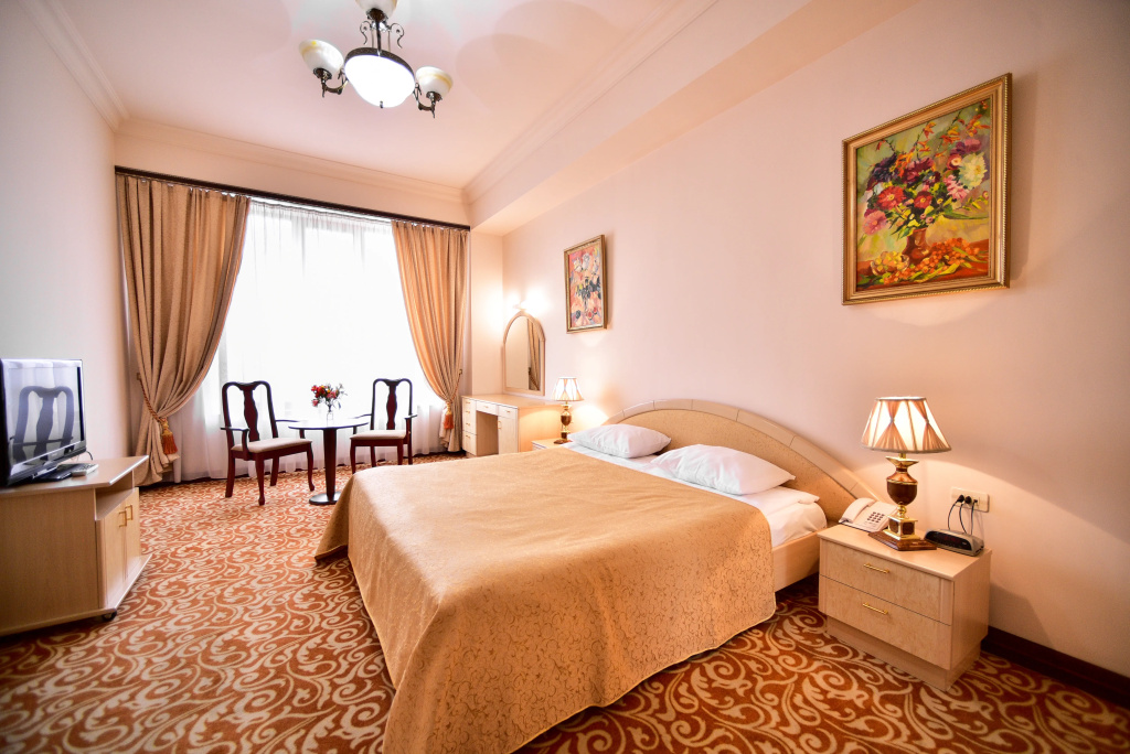 METROPOL HOTEL Yerevan — фото