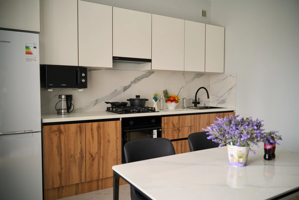 Апартаменты c 1 комнатой с балконом в Kareff