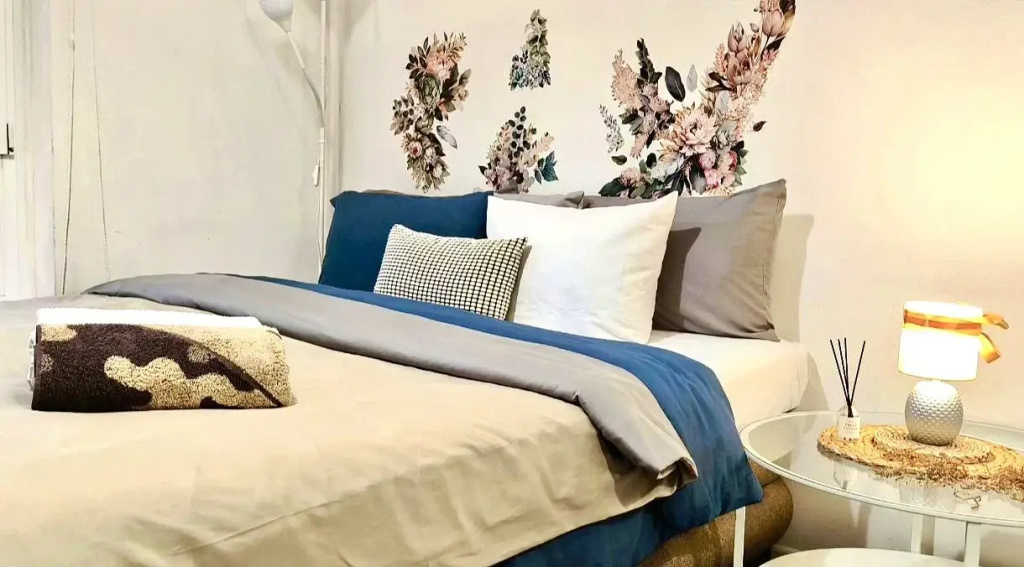 Апартаменты Уютная Студия LORA HOME у Метро — фото