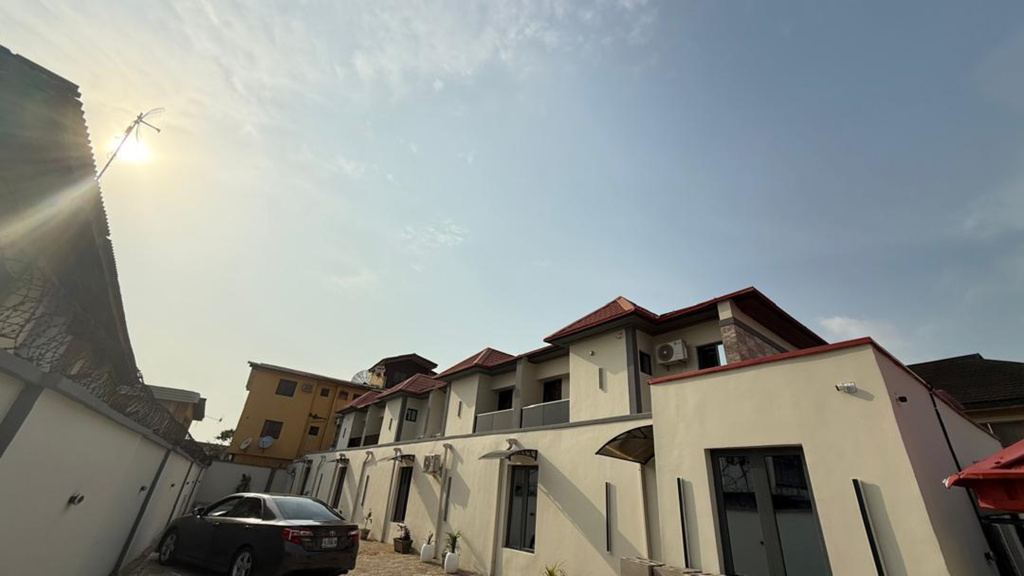 Moz One Executive Amore Hotel