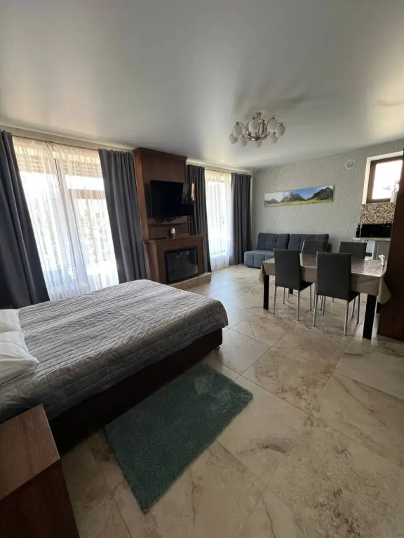 No.2 Studio Apartment with mountain view