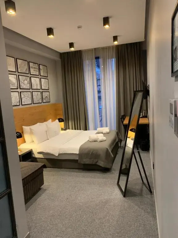 Economy Triple room with balcony