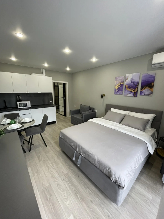 Квартира Myhome Yourhome на улица Искры 88 к.6 — фото