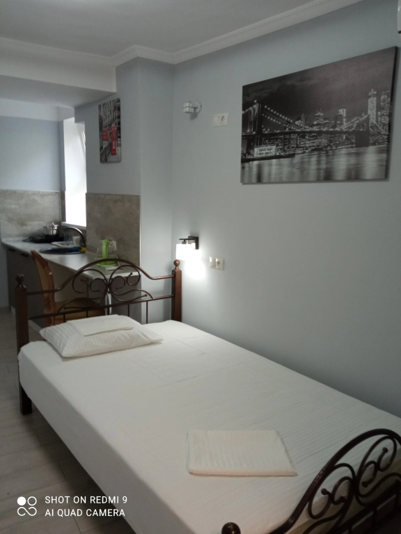 No.202 Single room