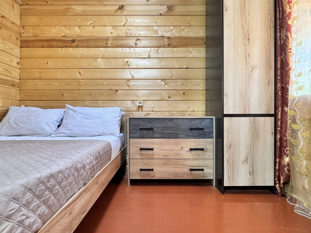 Коттедж с 3 комнатами с балконом и с видом на внутренний двор в Морская дача Арабеска