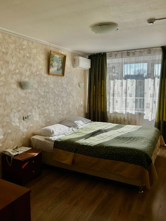 Turist Hotel Room Type - Standard Double room with balcony full double bed