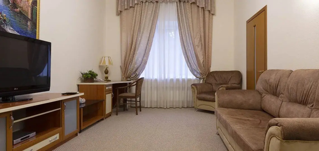 2 Bedrooms Premium Double Suite full double bed