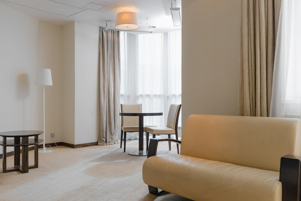 Double Suite (full double bed)