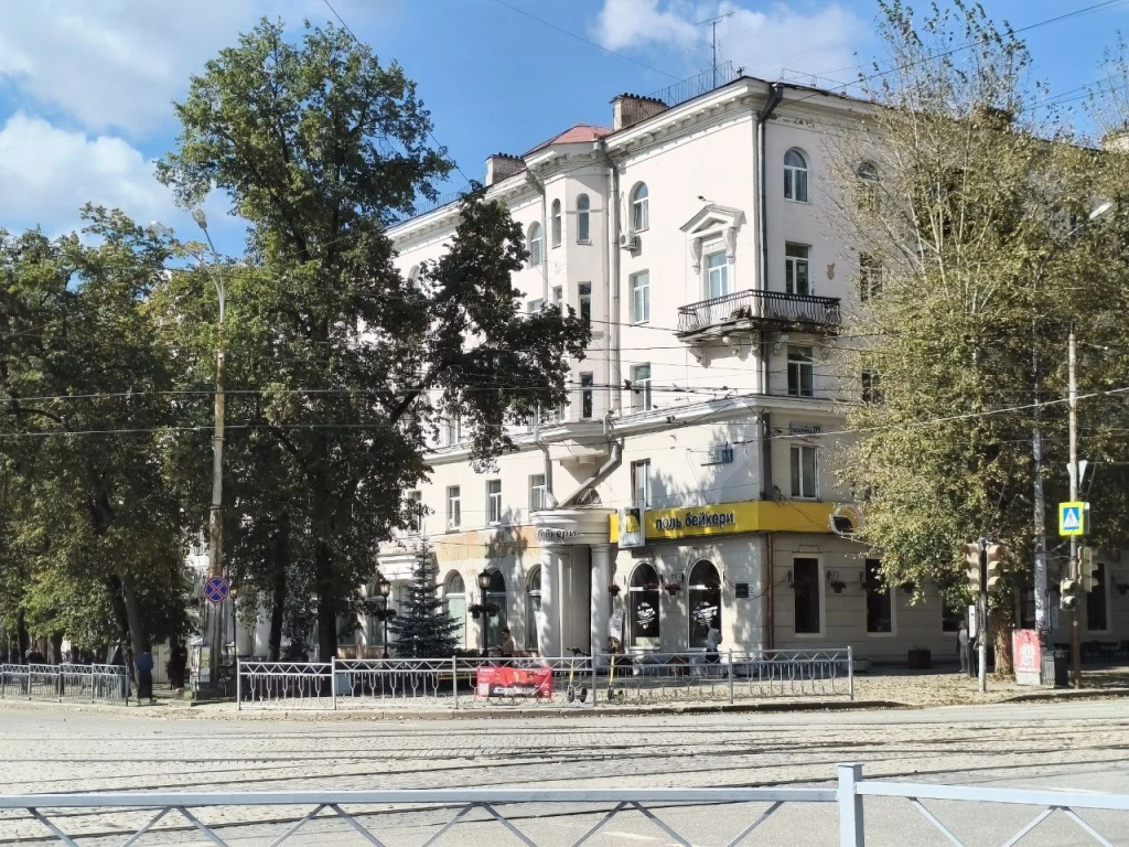 Квартира Двухкомнатная в Центре Втузгородка Ленина- 103
