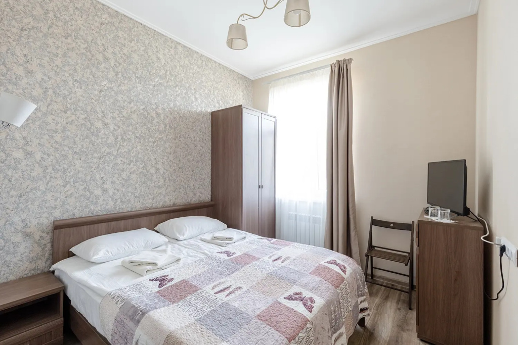 Standard Double room (full double bed)
