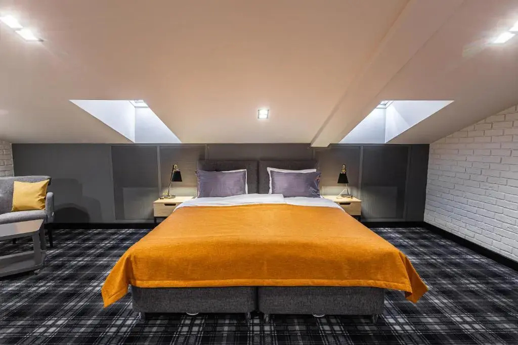Key Hotel Room Type - Superior Double Attic room twin beds