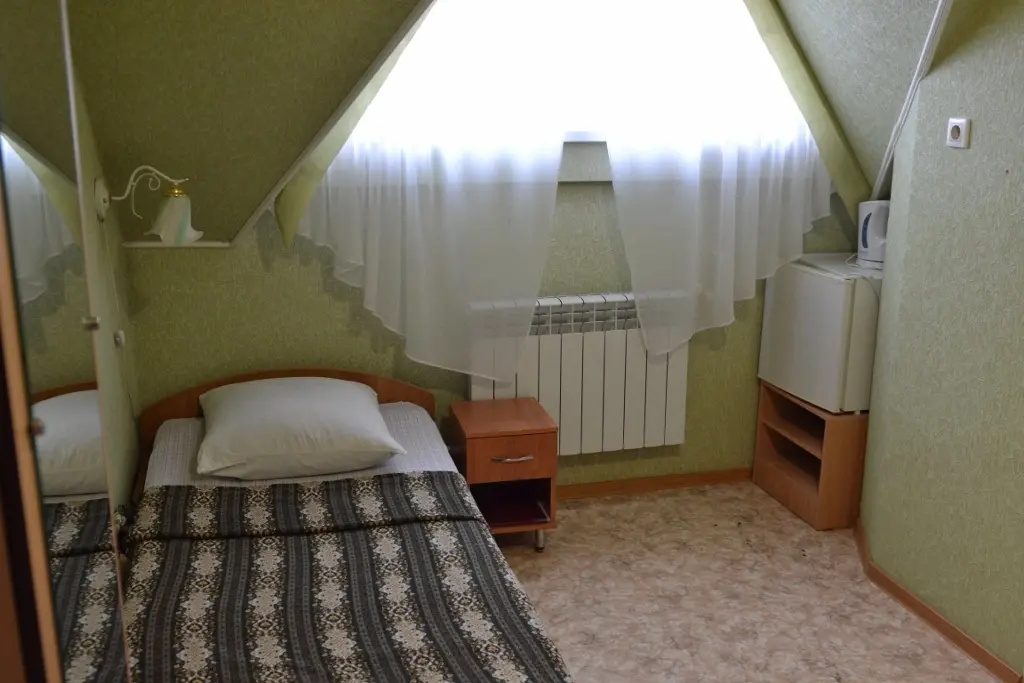 Third category Standard Single room